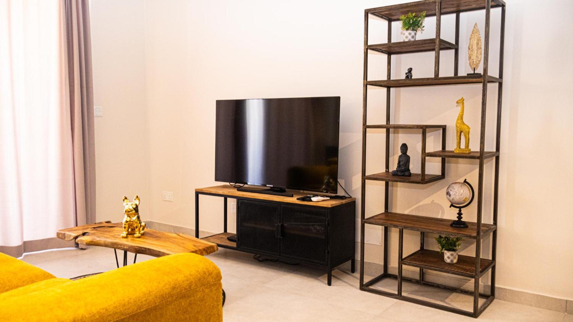 Stylish 3br Luxury In - 3 * Sliema