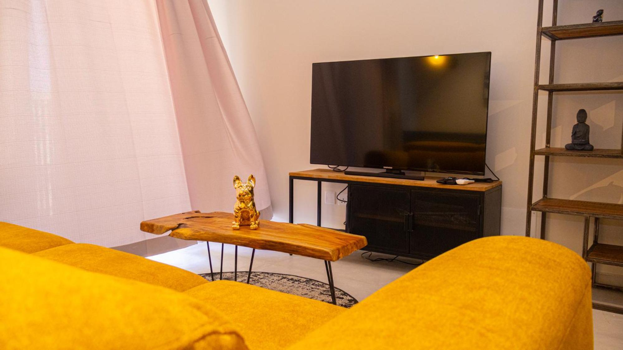 Apartment Stylish 3br Luxury In - 3