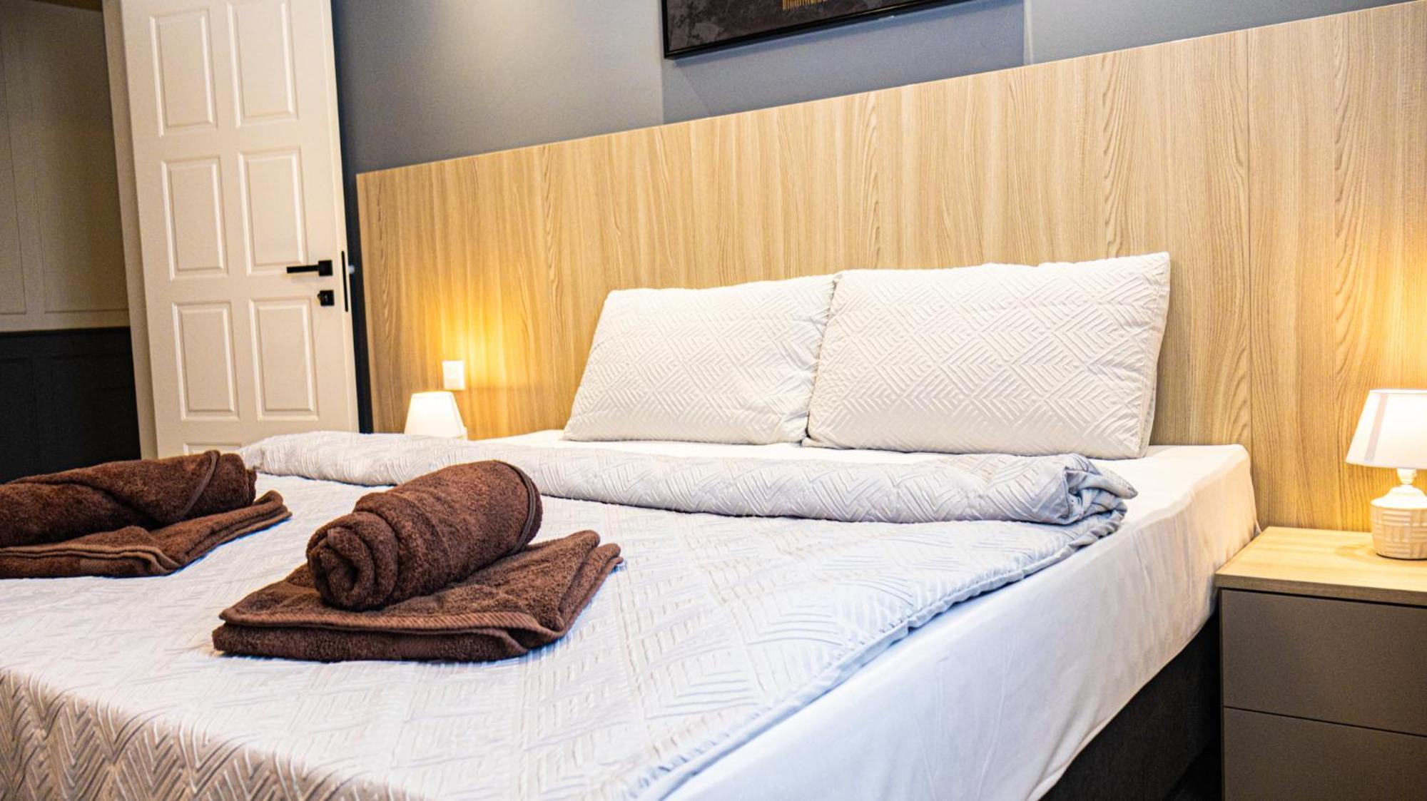 Stylish 3br Luxury In - 3 Apartment Sliema